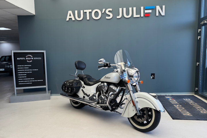 INDIAN MOTORCYCLE CHIEF CLASSIC